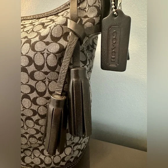 Coach Legacy Stripe Duffle Bag - Picture 4 of 16